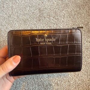 kate spade Madison Brown Croc-Embossed Zip Wallet